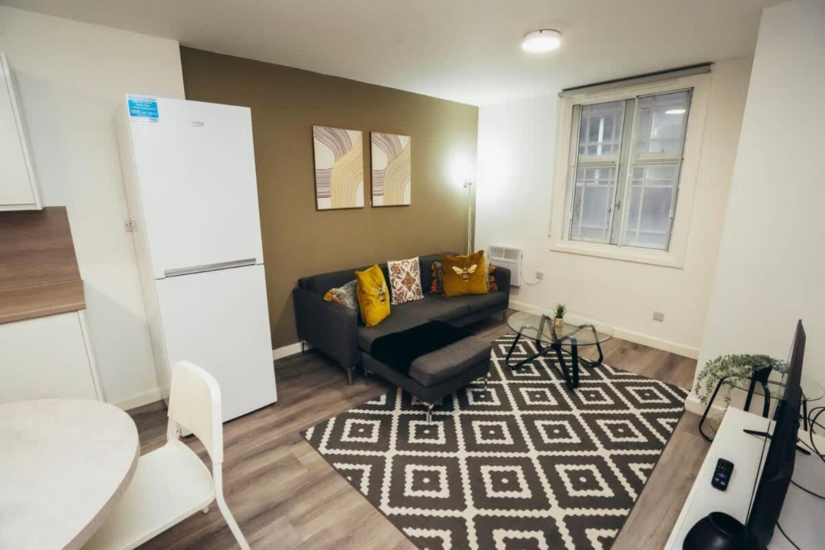 2Br City Centre Apt, Self Check In, Wifi, By Derbnb เชฟฟิลด์ ภายนอก รูปภาพ
