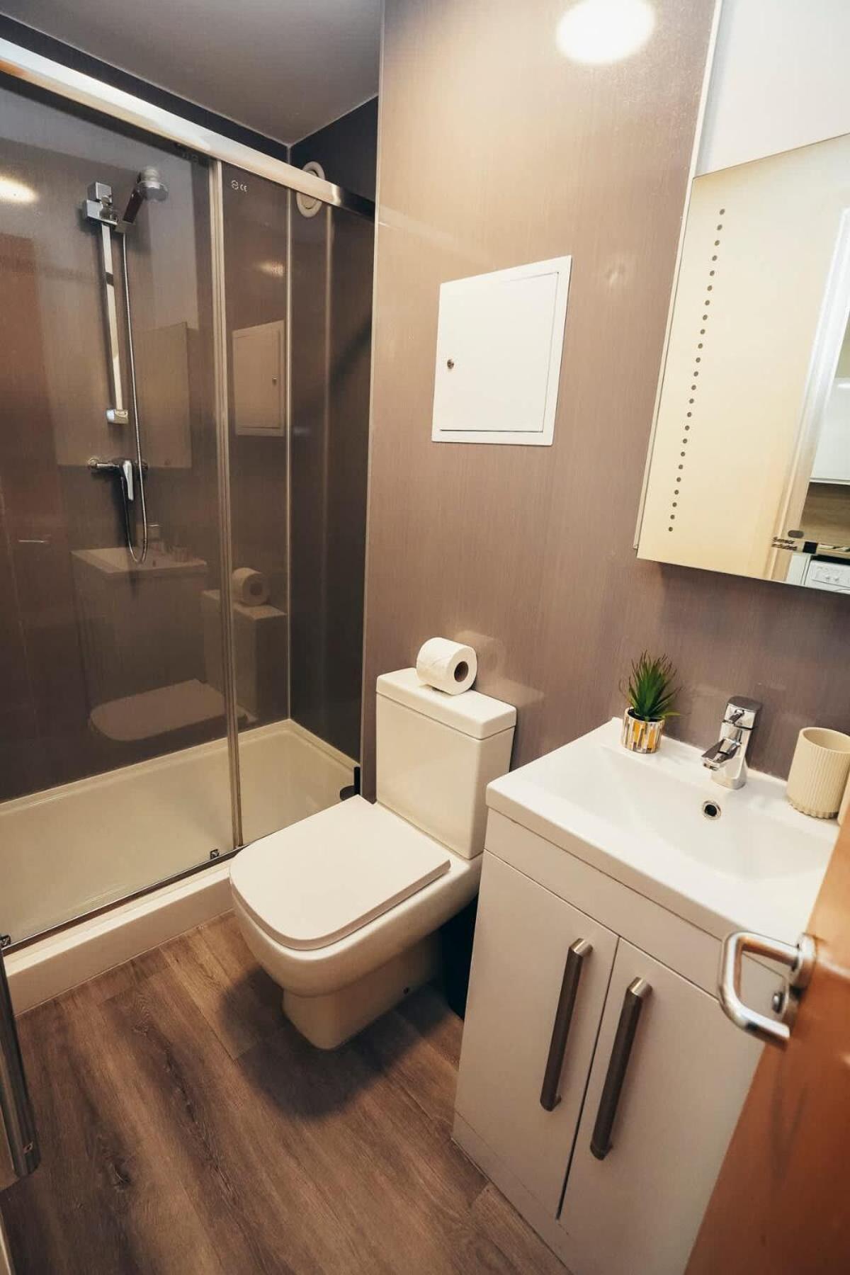 2Br City Centre Apt, Self Check In, Wifi, By Derbnb เชฟฟิลด์ ภายนอก รูปภาพ